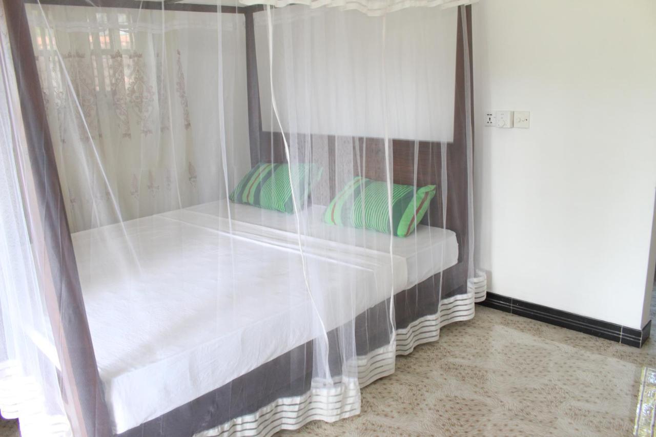 Paddy Field Villa Midigama Exterior photo